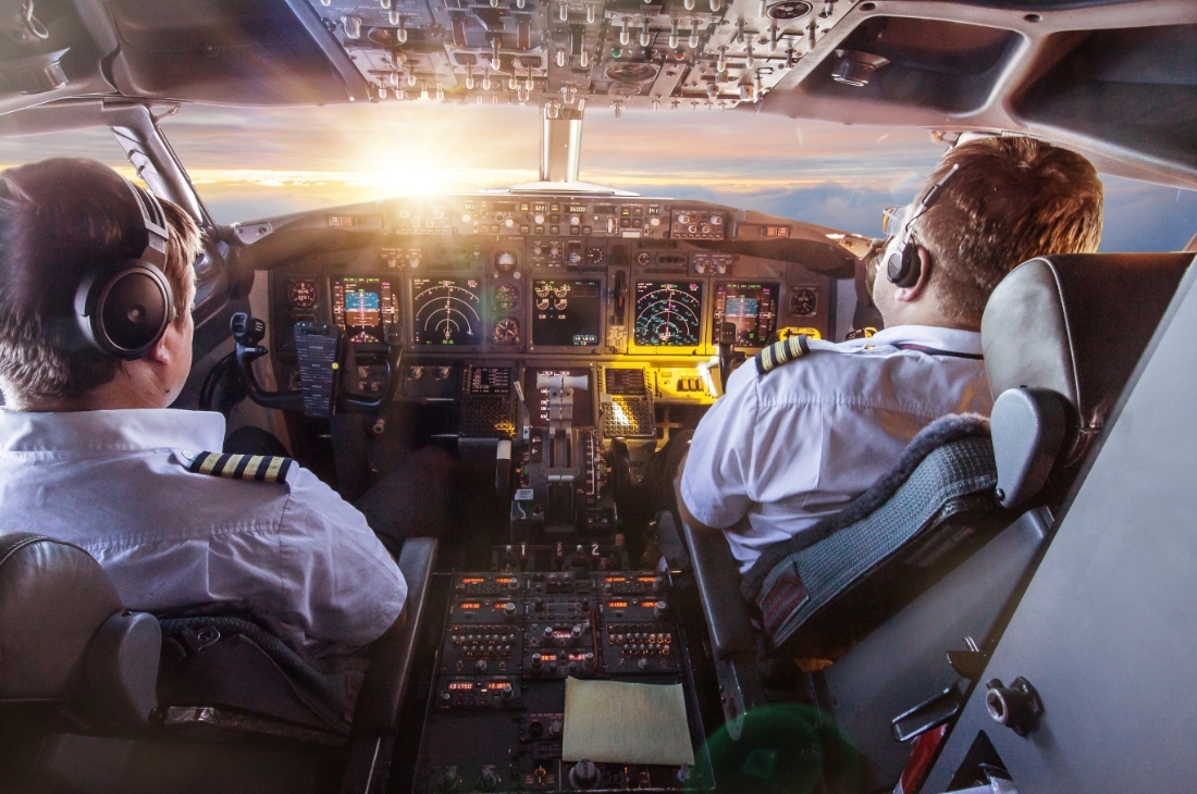 kokpit pilotlar Uçağın Kontrol Merkezi: Kokpit